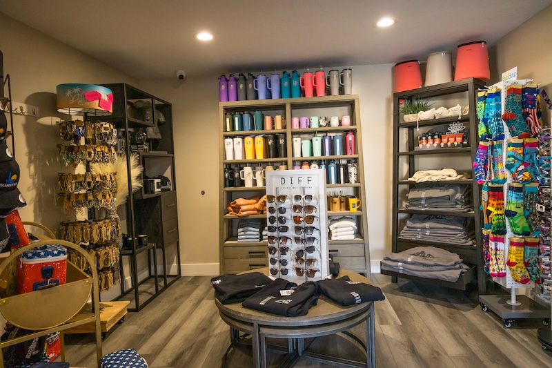 Islander Inn Gift Shop — island essentials and souvenirs