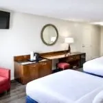 room-2-islander-inn-put-in-bay