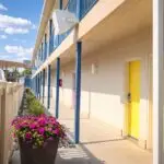 rooms-coridoor-islander-inn-put-in-bay